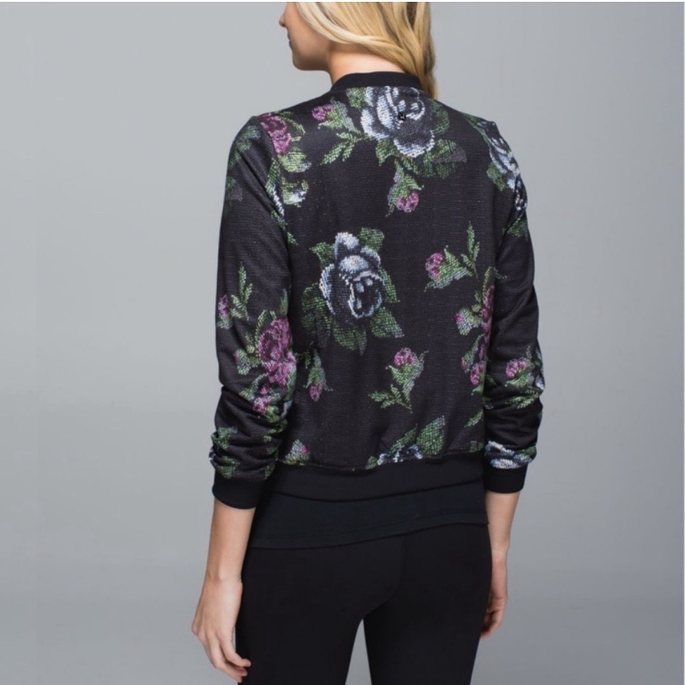 Lululemon Party Bomb Floral Black Jacket 🌷 Size S